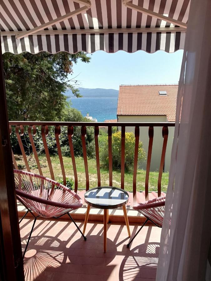 Apartman Sesna Bol Exteriör bild